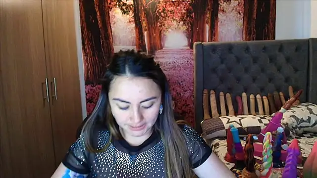 Snapshot of sofia23dirty chatting on November 10, 2025, 10:15 pm sofia23dirty online show from November 10, 2025, 10:15 pm