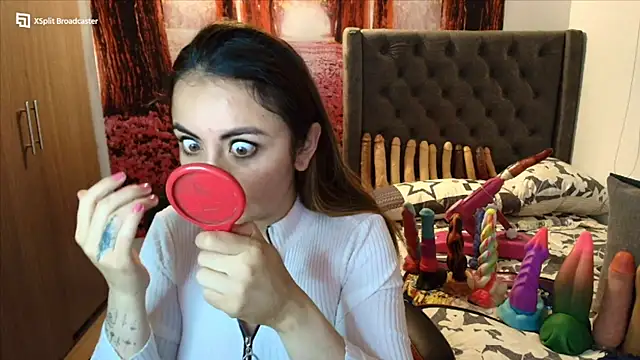 Snapshot of sofia23dirty chatting on October 12, 2025, 10:16 am sofia23dirty online show from October 12, 2025, 10:16 am