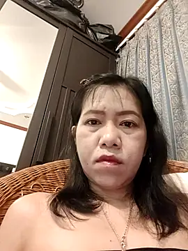 Little suzy5 online show from November 4, 2025, 7:28 pm