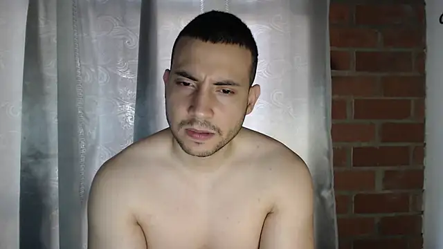 Snapshot of Armando_2002 chatting on July 28, 2026, 2:46 pm Armando 2002 online show from July 28, 2026, 2:46 pm