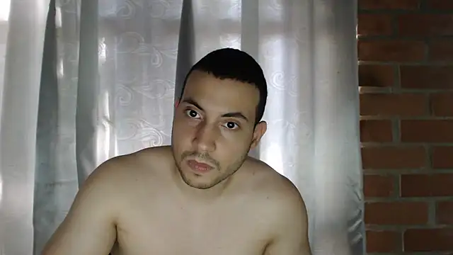 Snapshot of Armando_2002 chatting on August 7, 2026, 8:48 pm Armando 2002 online show from August 7, 2026, 8:48 pm