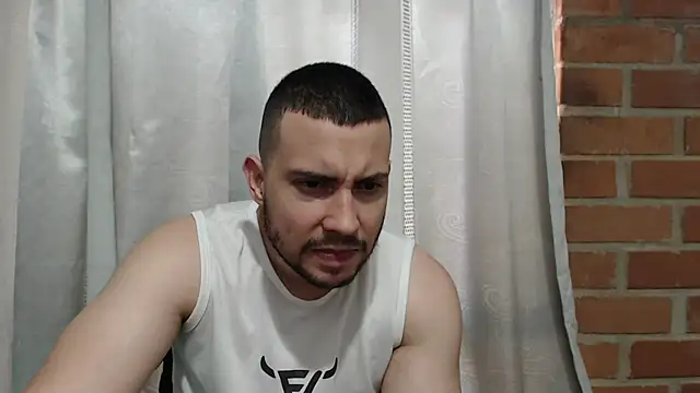 Snapshot of Armando_2002 chatting on July 24, 2026, 6:15 pm Armando 2002 online show from July 24, 2026, 6:15 pm