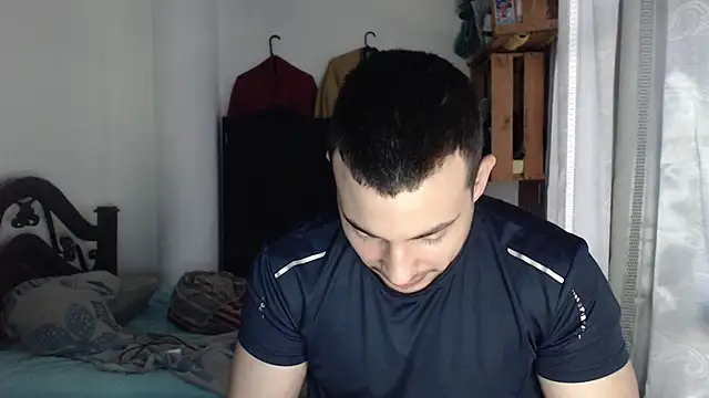 Snapshot of Armando_2002 chatting on July 14, 2026, 1:50 pm Armando 2002 online show from July 14, 2026, 1:50 pm