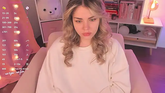 pussy-kattt online show from February 1, 2025, 5:49 am
