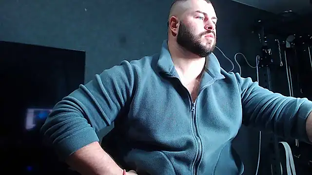 Snapshot of muscularjohnforuX chatting on February 7, 2026, 10:23 am muscularjohnforuX online show from February 7, 2026, 10:23 am