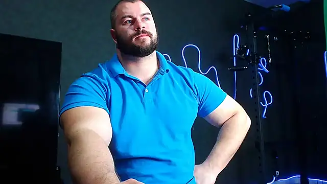 Snapshot of muscularjohnforuX chatting on February 15, 2026, 8:19 pm muscularjohnforuX online show from February 15, 2026, 8:19 pm