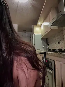 bella parisi online show from February 16, 2025, 5:15 am