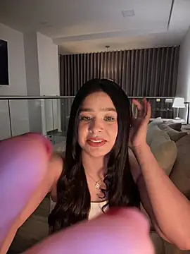 bella parisi online show from February 24, 2026, 4:35 am