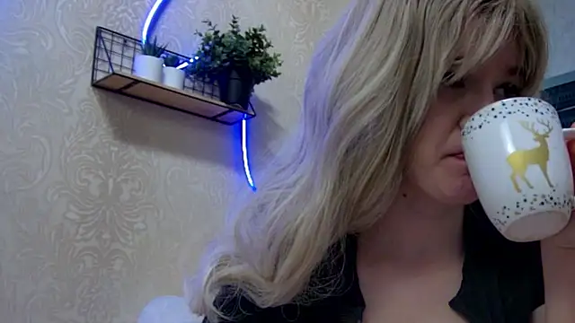 Bunny Jolly online show from November 9, 2025, 12:25 am