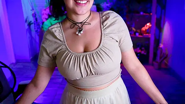 CeceliaJohnson online show from July 17, 2026, 6:10 am