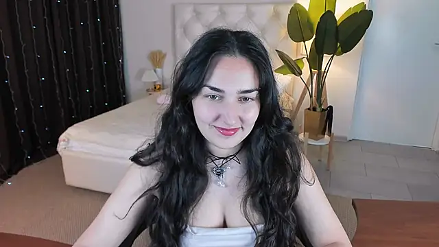 CeceliaJohnson online show from June 10, 2026, 6:14 am
