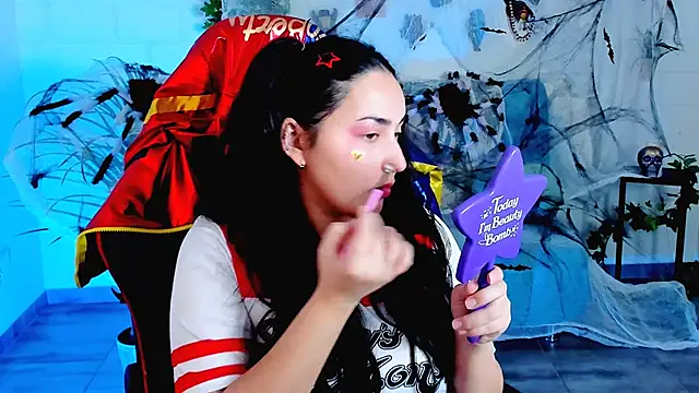 CeceliaJohnson online show from October 31, 2025, 8:11 am