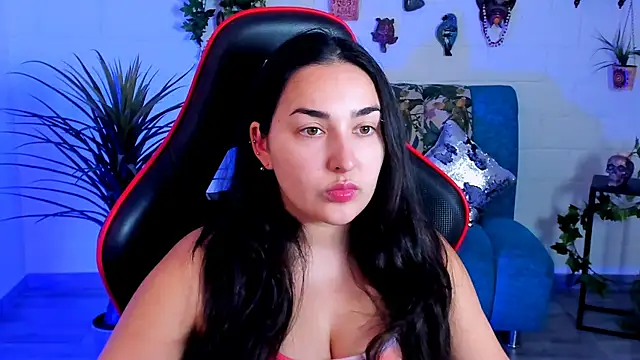 CeceliaJohnson online show from October 17, 2025, 8:06 am