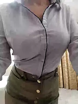 baby sweet girl  online show from February 22, 2025, 10:09 pm