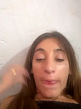 Snapshot of andreahhill chatting on November 3, 2025, 2:53 pm andreahhill online show from November 3, 2025, 2:53 pm