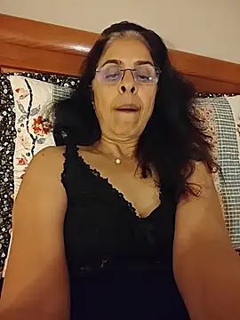 Snapshot of Susannemilf chatting on November 11, 2025, 2:50 am Susannemilf online show from November 11, 2025, 2:50 am