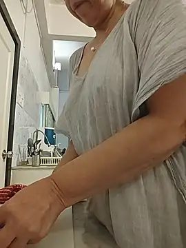 Susannemilf online show from March 30, 2026, 4:25 am