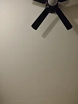 Snapshot of Susannemilf chatting on November 5, 2025, 1:20 am Susannemilf online show from November 5, 2025, 1:20 am