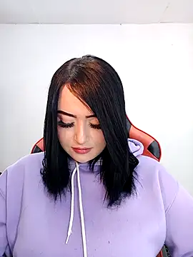 Snapshot of mia_anyeli chatting on October 14, 2025, 5:19 am mia anyeli online show from October 14, 2025, 5:19 am