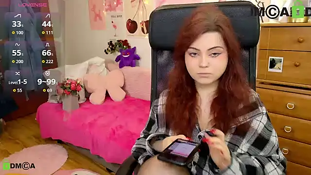 StellaMilla online show from February 16, 2026, 4:55 am