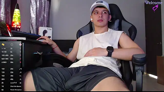 Angel-Twink online show from January 11, 2026, 5:31 pm