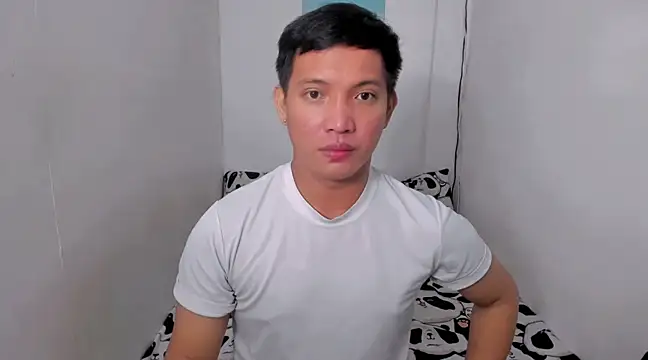 xSebastian19 online show from December 19, 2024, 11:25 pm