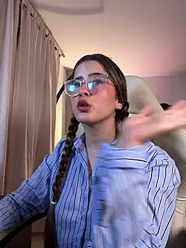 Stormiie777 online show from February 3, 2026, 1:38 am