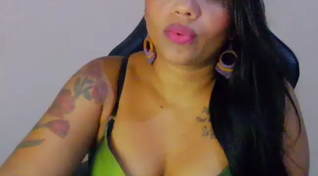 Snapshot of Samyrabely chatting on March 5, 2025, 7:49 pm Samyrabely online show from March 5, 2025, 7:49 pm