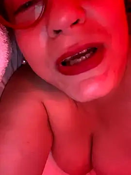 playcouple45 online show from October 25, 2025, 2:50 pm