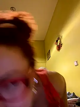 playcouple45 online show from September 30, 2025, 10:27 pm