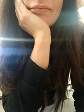 Snapshot of ___z__ chatting on March 4, 2026, 2:25 pm z online show from March 4, 2026, 2:25 pm