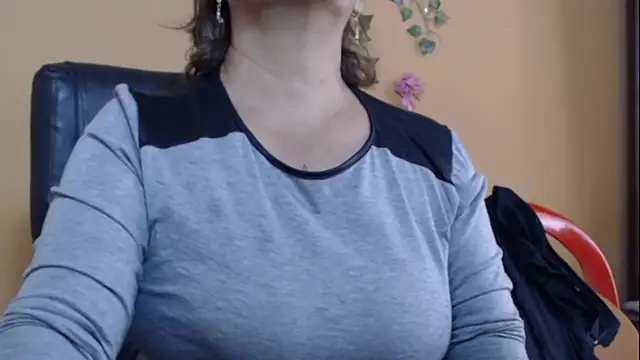 Hellensextits online show from February 23, 2026, 4:51 pm