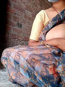 Snapshot of Lattika-Bhabhi chatting on February 27, 2025, 6:35 am Lattika-Bhabhi online show from February 27, 2025, 6:35 am