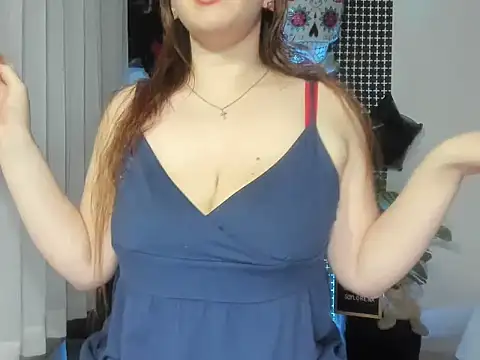 lorenitabella online show from October 14, 2025, 8:37 am