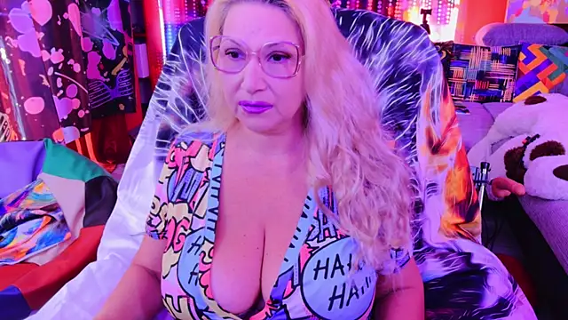 Snapshot of mature_lisa_naughty chatting on September 27, 2025, 2:34 pm mature lisa naughty online show from September 27, 2025, 2:34 pm