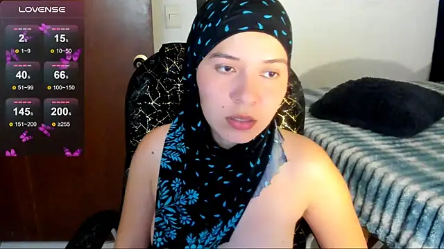 Snapshot of MatchedEyebrow chatting on June 5, 2026, 9:42 pm MatchedEyebrow online show from June 5, 2026, 9:42 pm