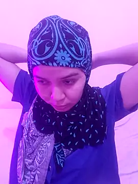 Snapshot of MatchedEyebrow chatting on March 7, 2025, 10:54 pm MatchedEyebrow online show from March 7, 2025, 10:54 pm