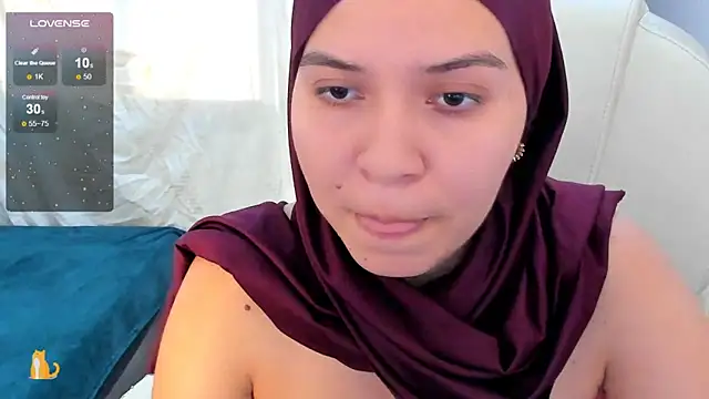 Snapshot of MatchedEyebrow chatting on February 19, 2025, 8:41 pm MatchedEyebrow online show from February 19, 2025, 8:41 pm