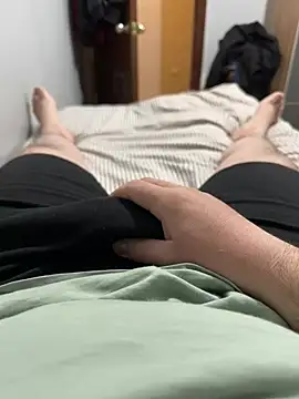 S2kicibey06 online show from February 23, 2025, 4:46 pm