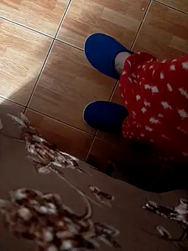 feet toes online show from October 28, 2025, 5:29 am