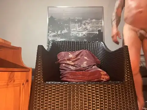 Tyyson03 online show from December 5, 2025, 8:28 pm