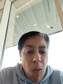 Molly newman6 online show from February 5, 2026, 12:01 pm