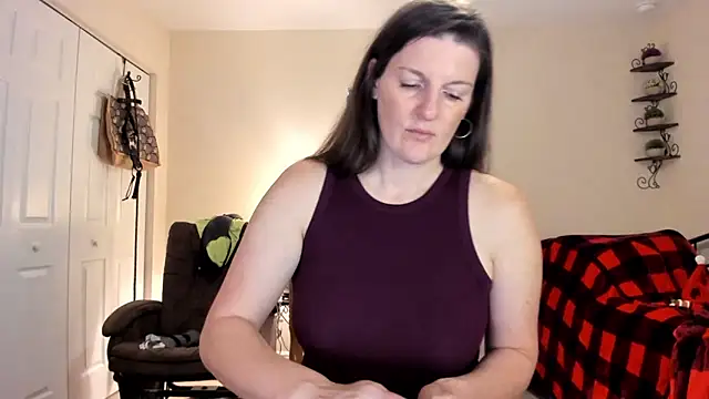 Kelly Carolina online show from December 17, 2024, 4:00 pm