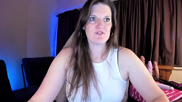 Kelly Carolina online show from October 11, 2025, 12:06 pm