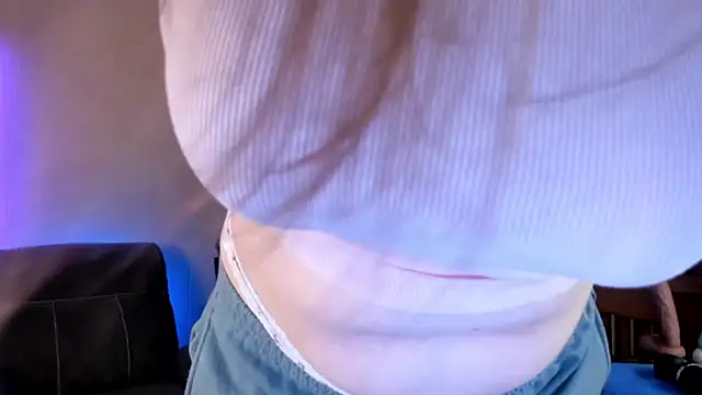 Kelly Carolina online show from December 4, 2025, 12:15 pm