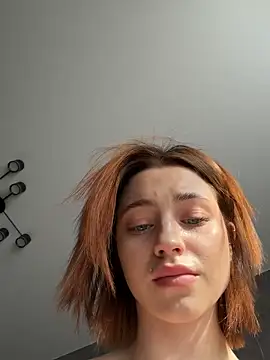 Camilla Railian online show from November 14, 2025, 10:41 am