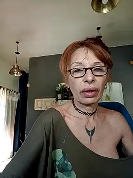 Snapshot of FrozenWaffle chatting on October 26, 2025, 5:57 pm FrozenWaffle online show from October 26, 2025, 5:57 pm