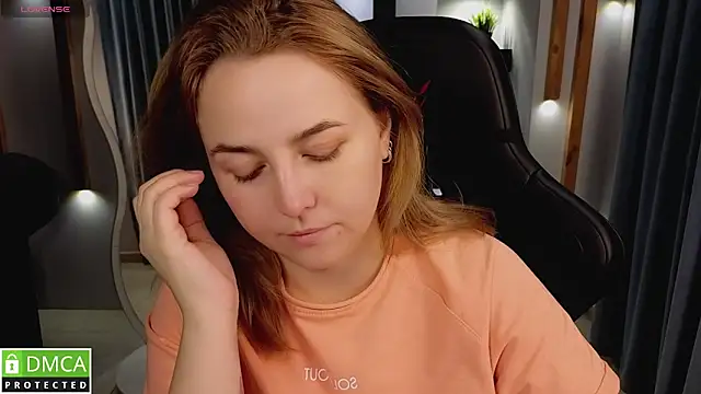 Snapshot of Mira_Mermayd chatting on October 18, 2025, 1:07 am Mira Mermayd online show from October 18, 2025, 1:07 am