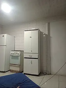 Karmakuro online show from April 16, 2026, 3:18 am