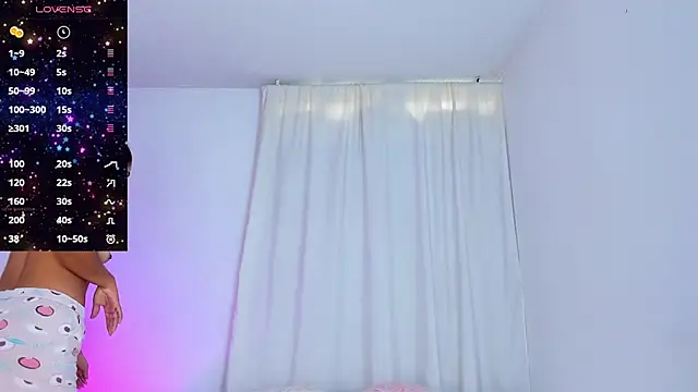 VioletaSotter online show from November 17, 2025, 12:20 pm